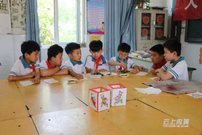 2022年“文化和自然遗产日”非遗宣传展示系列活动在内黄县马上乡第十一小学举行